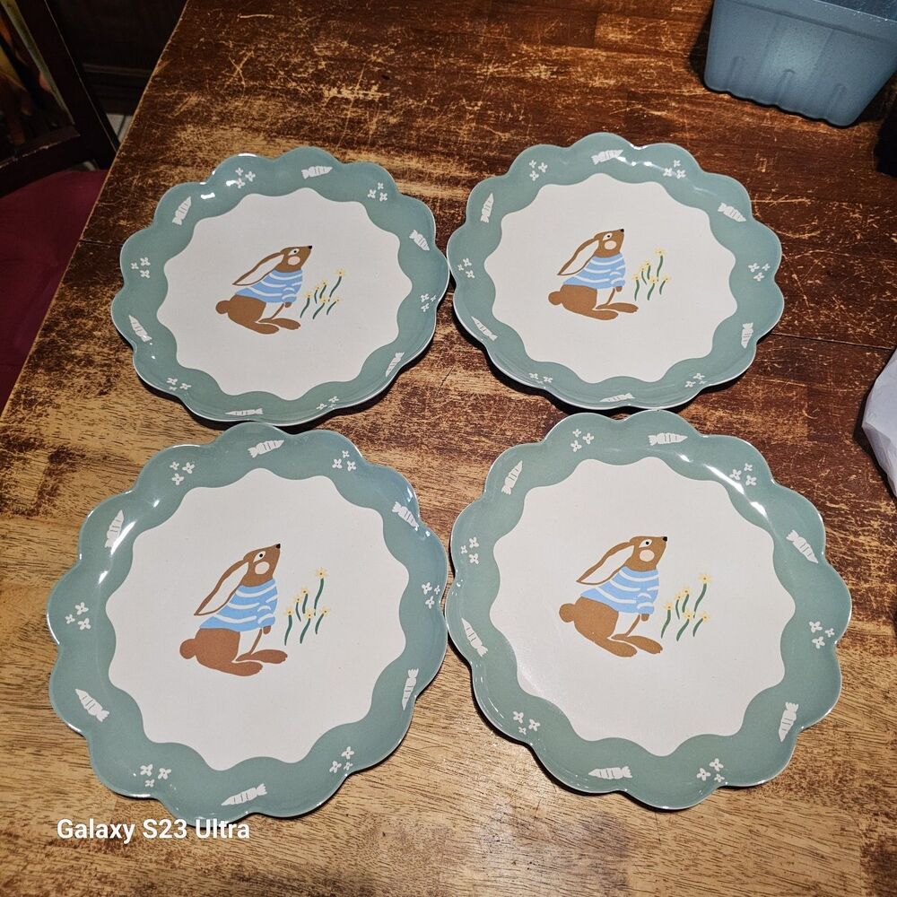 Pillowfort Dinner Melamine Bunny Rabbit Tulips NEW Set Of 4 Lunch Scalloped PLAT